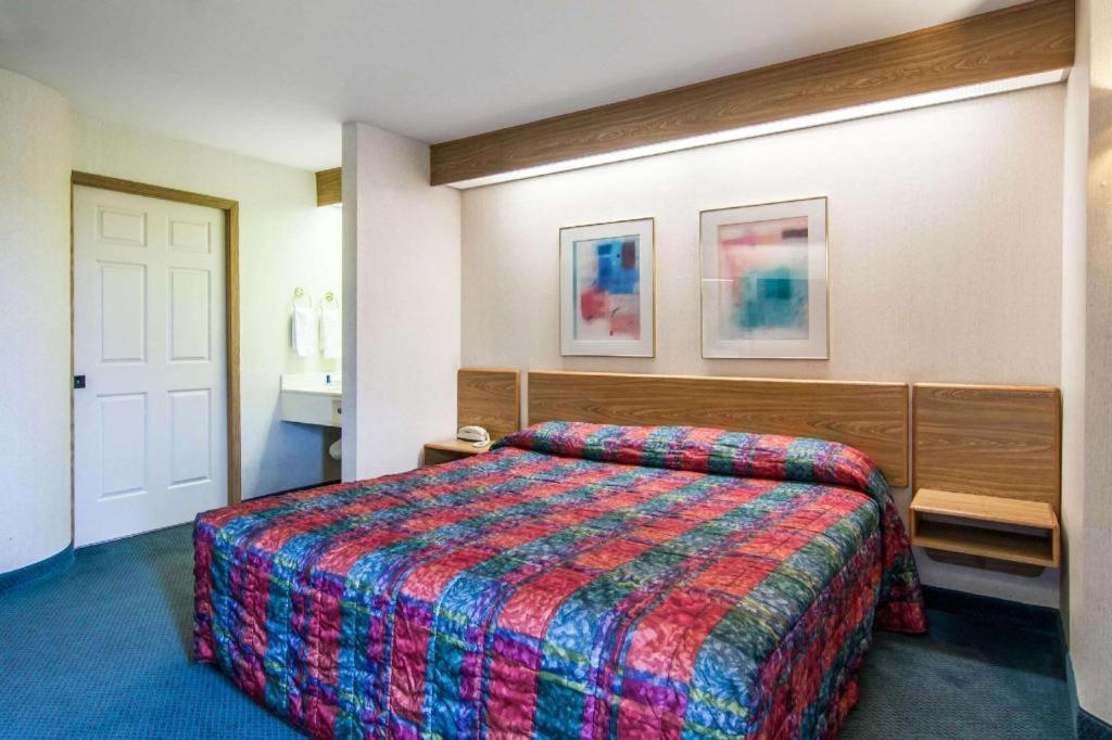 Rodeway Inn Salem Zewnętrze zdjęcie